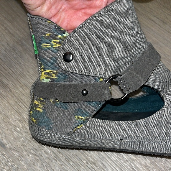 Sanuk canvas Bohemian leather accent ankle straps shoes booties NWOT 8 HTF - Picture 6 of 11